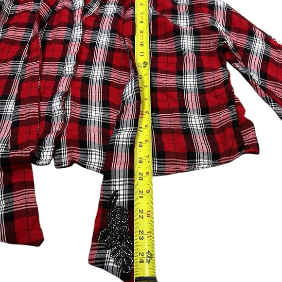 Zara shirt,womenS,checkered,plaid,boxy,bow,,beaded,rodeo
Country concert! - Picture 11 of 16